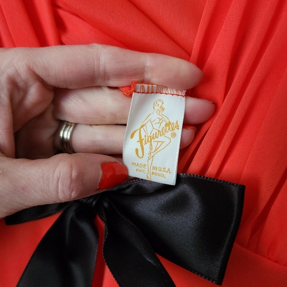 FIGURETTES x VINTAGE 60's red long maxi dressing gown lingerie night gown nylon - Picture 9 of 9